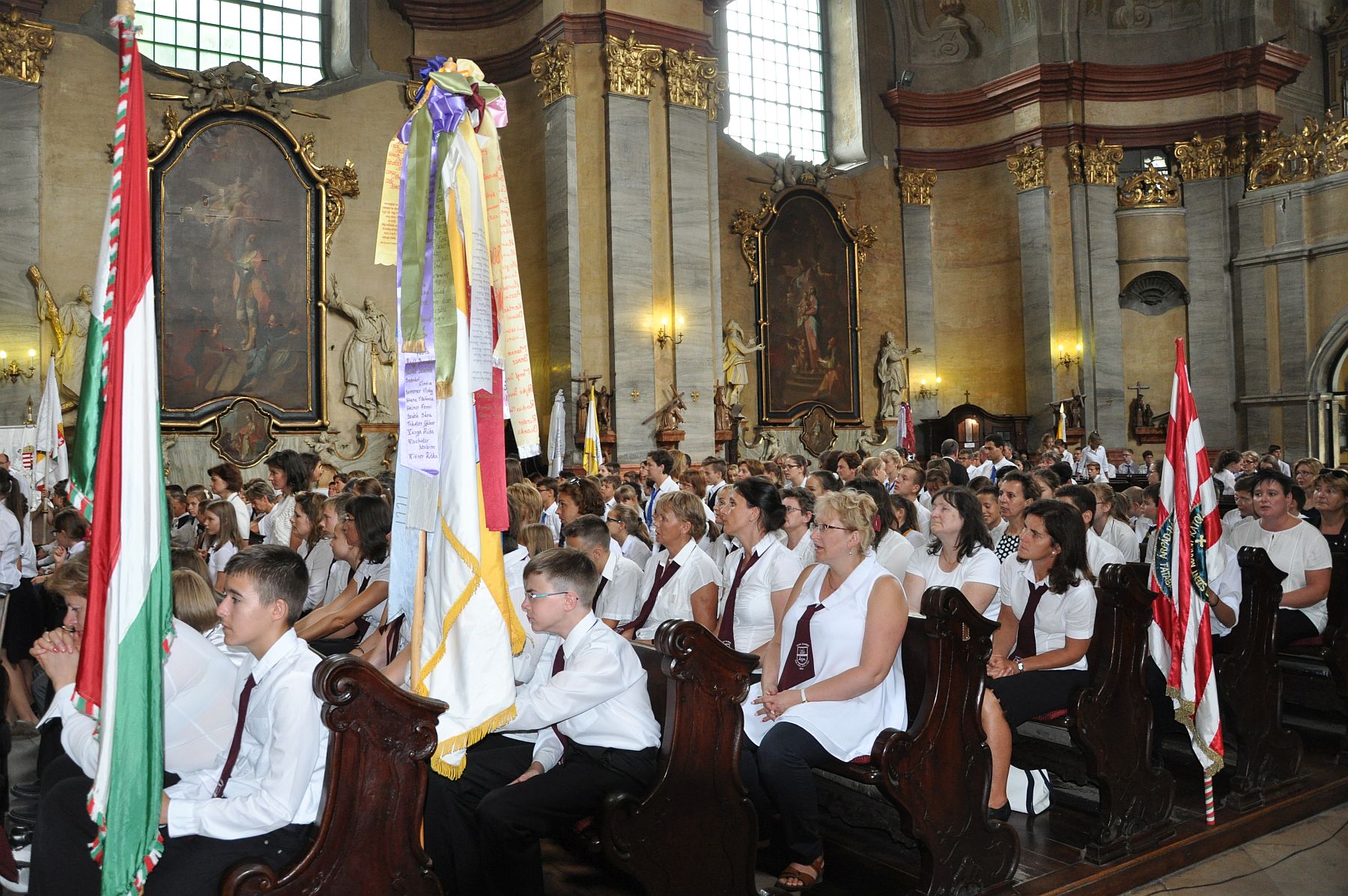 A katolikus iskolák javára gyűjtenek vasárnap a fehérvári templomokban is